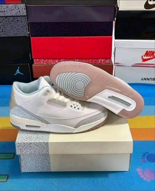 Air Jordan Shoes - Image 4