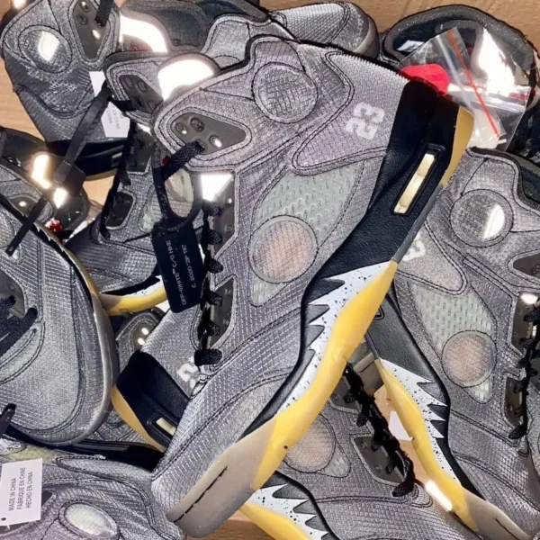 Air Jordan Shoes - Image 3