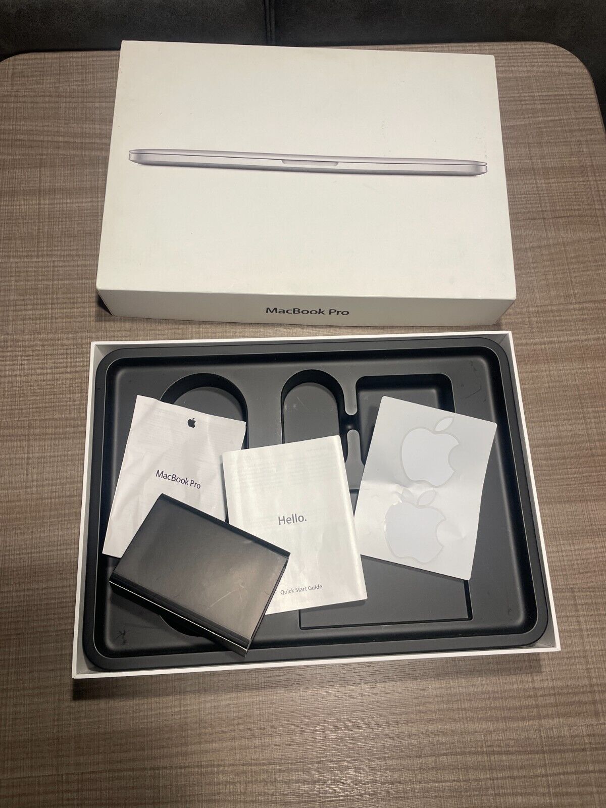 Apple MacBook Pro 2019 Pallet liquidation - Image 3
