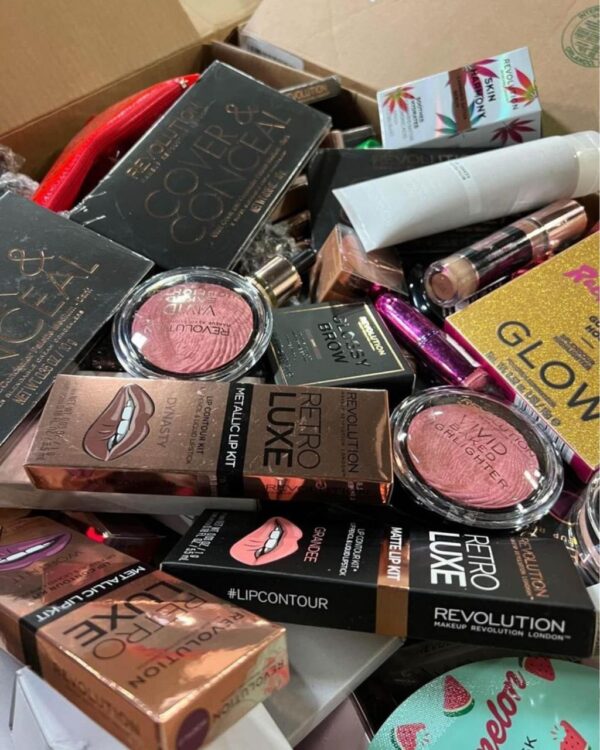 Skincare pallet | Makeup Products Pallet | Cosmetics Products Pallet liquidation - Image 4